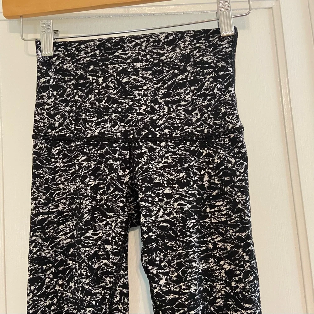 Lululemon High Rise Wunder Under Ice Breaker tights
